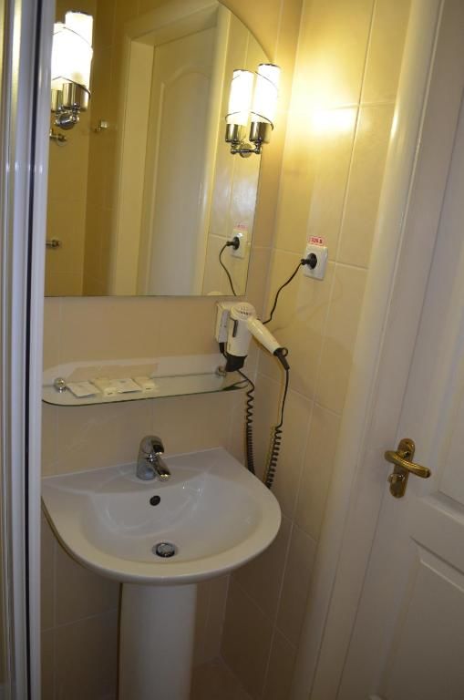 Отель Transit Hotel Дьяковцы-33